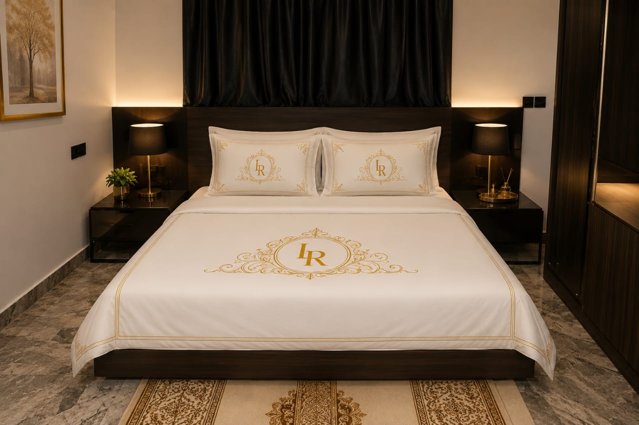 1 Bedroom Luxury Apartment with warm sconce lighting