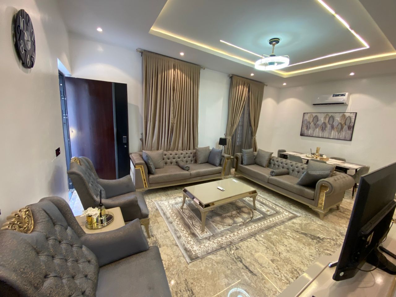 Lounge and dining area